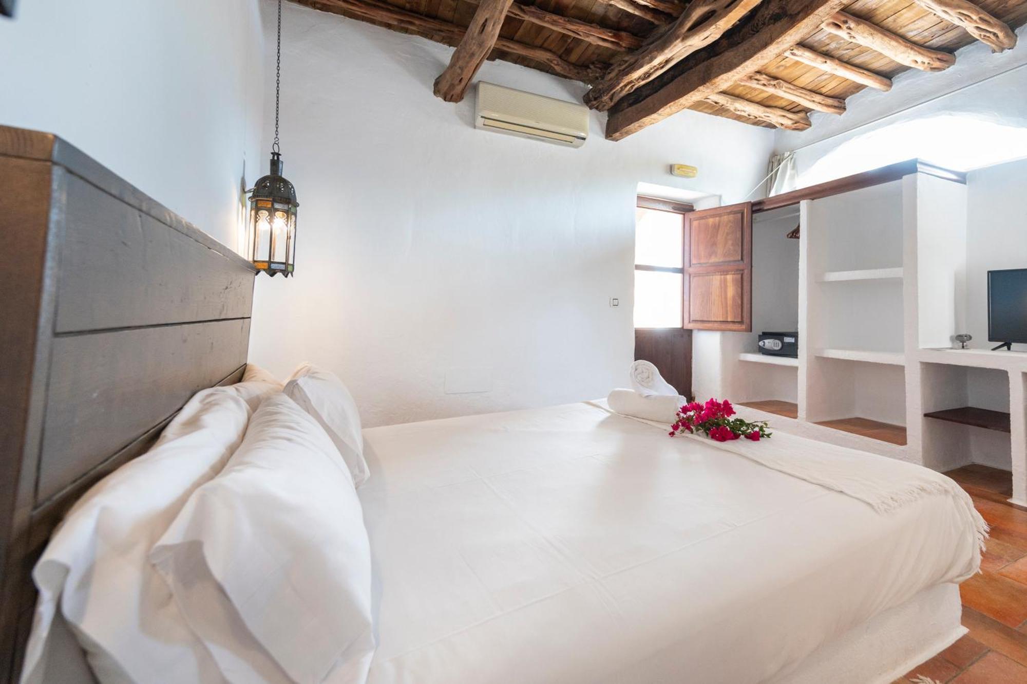 Agroturismo Can Marquet - Adults Only Santa Gertrudis  Phòng bức ảnh